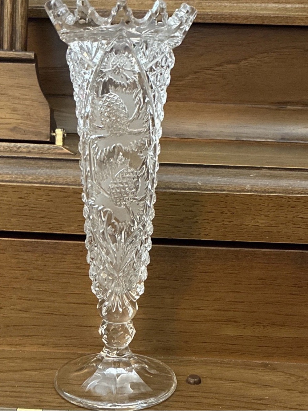 Hofbauer Crystal Vase 9.5” West Germany Botanical Sawtooth Rim RARE Pinecone